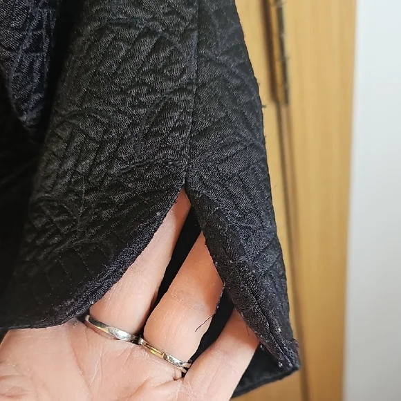 Chico's Elegant Black Blazer with Textured Finish - Picture 7 of 10